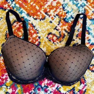 EUC Wacoal Lined Bra